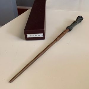Universal Studios Orlando Harry Potter Official Wand in Box | Costume Wand
